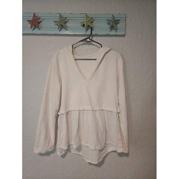 Urban Outfitters Sweaters - Urban Outfitters Cream Hoodie